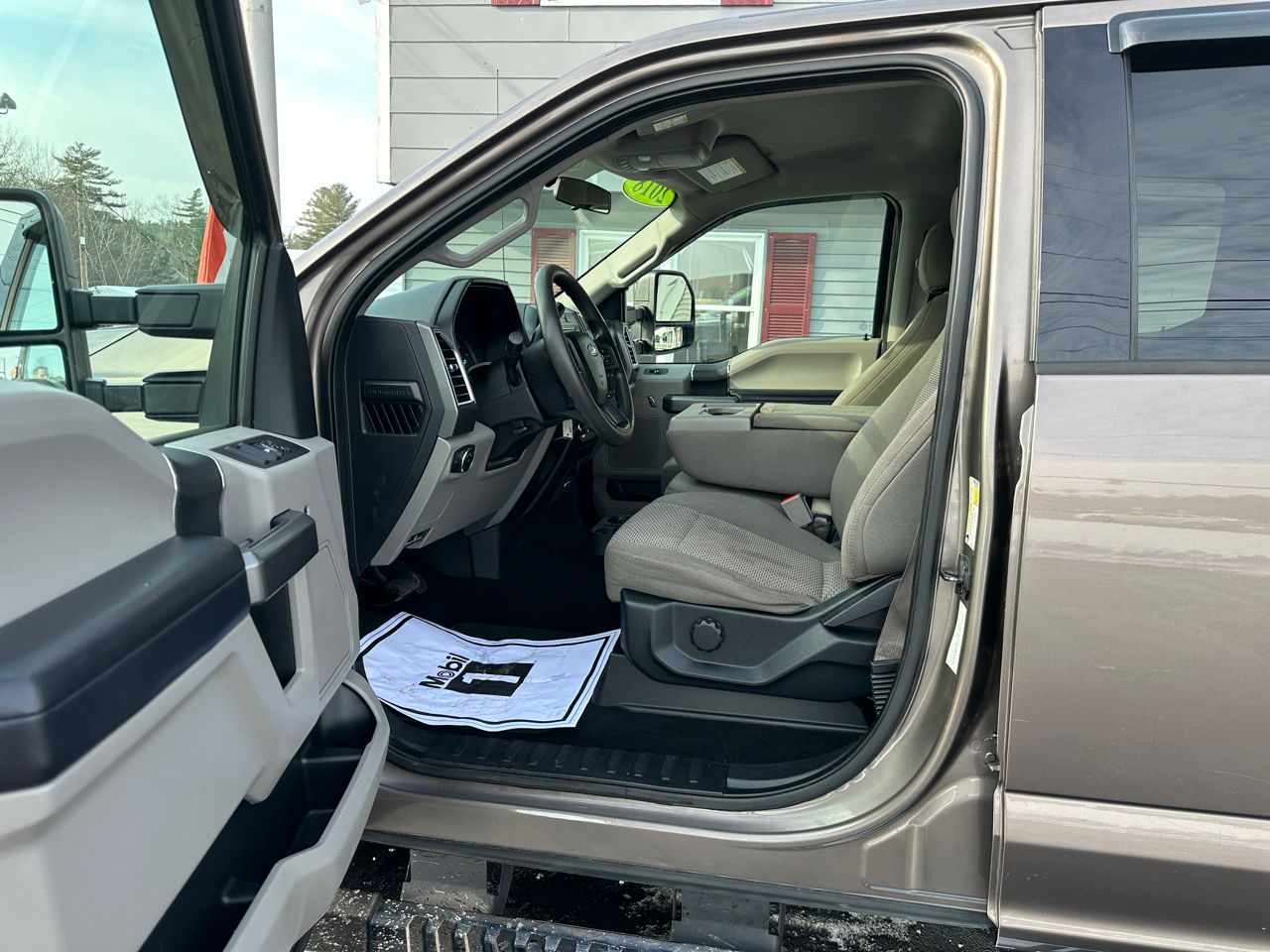 Ford F-250 SD XLT Crew Cab Short Bed 4WD 2018