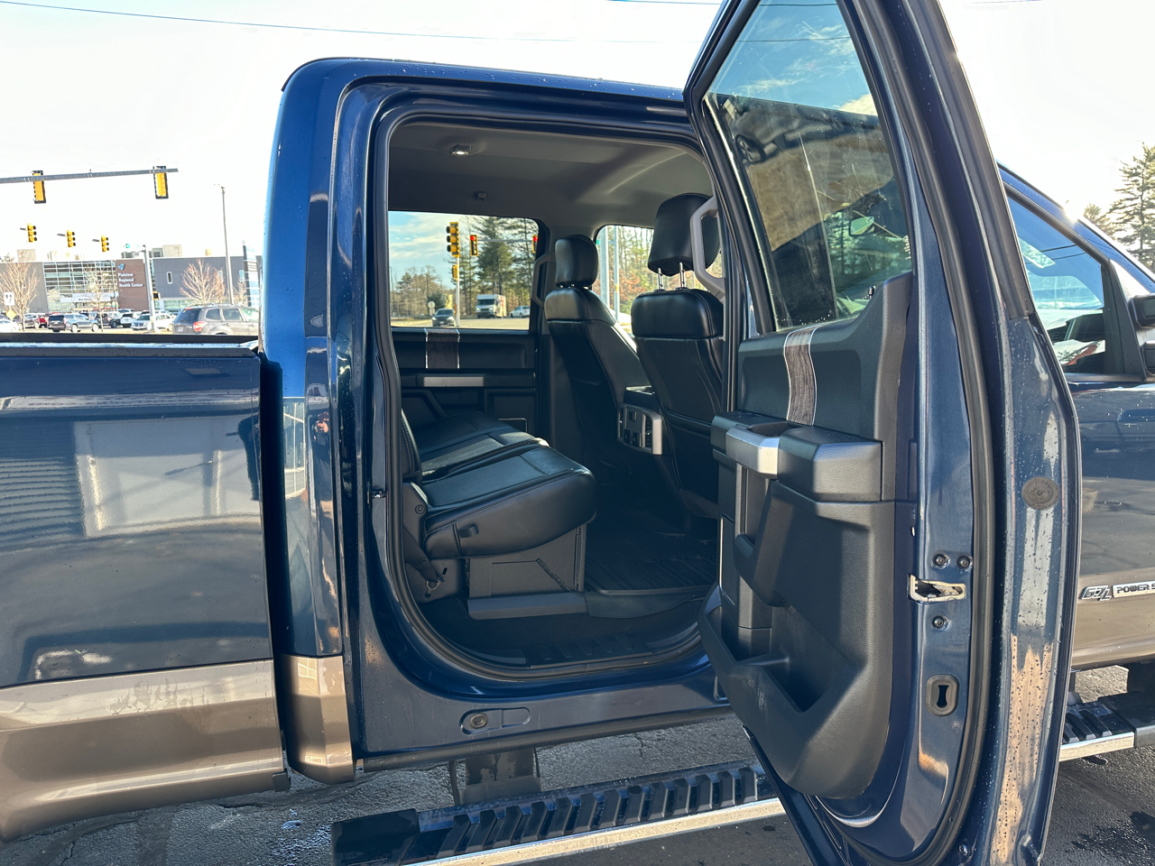 Ford F-350 SD Lariat Crew Cab 4WD 2019