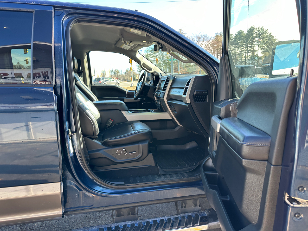Ford F-350 SD Lariat Crew Cab 4WD 2019