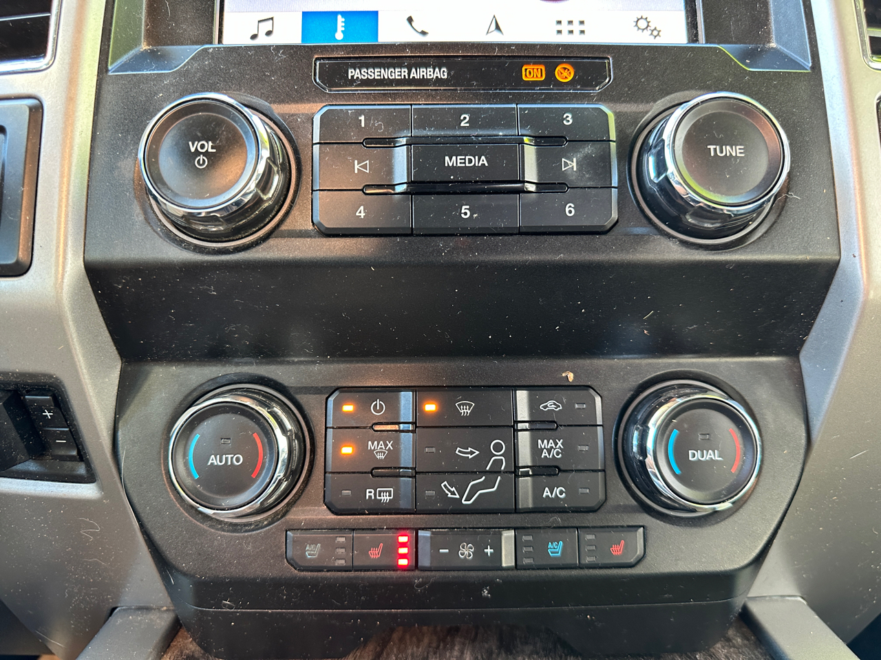 Ford F-350 SD Lariat Crew Cab 4WD 2019