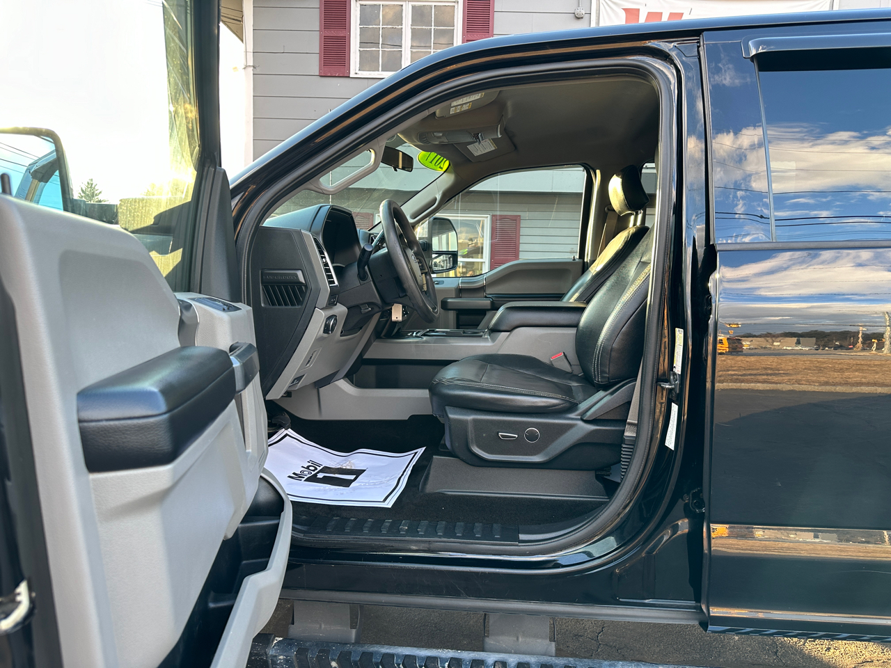 Ford F-250 SD XLT Crew Cab Short Bed 4WD 2017