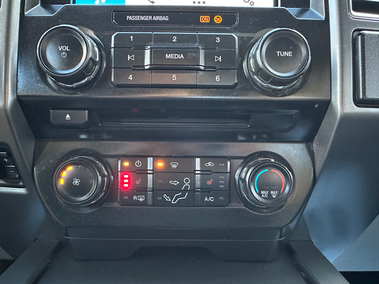 Ford F-250 SD XLT Crew Cab Short Bed 4WD 2017