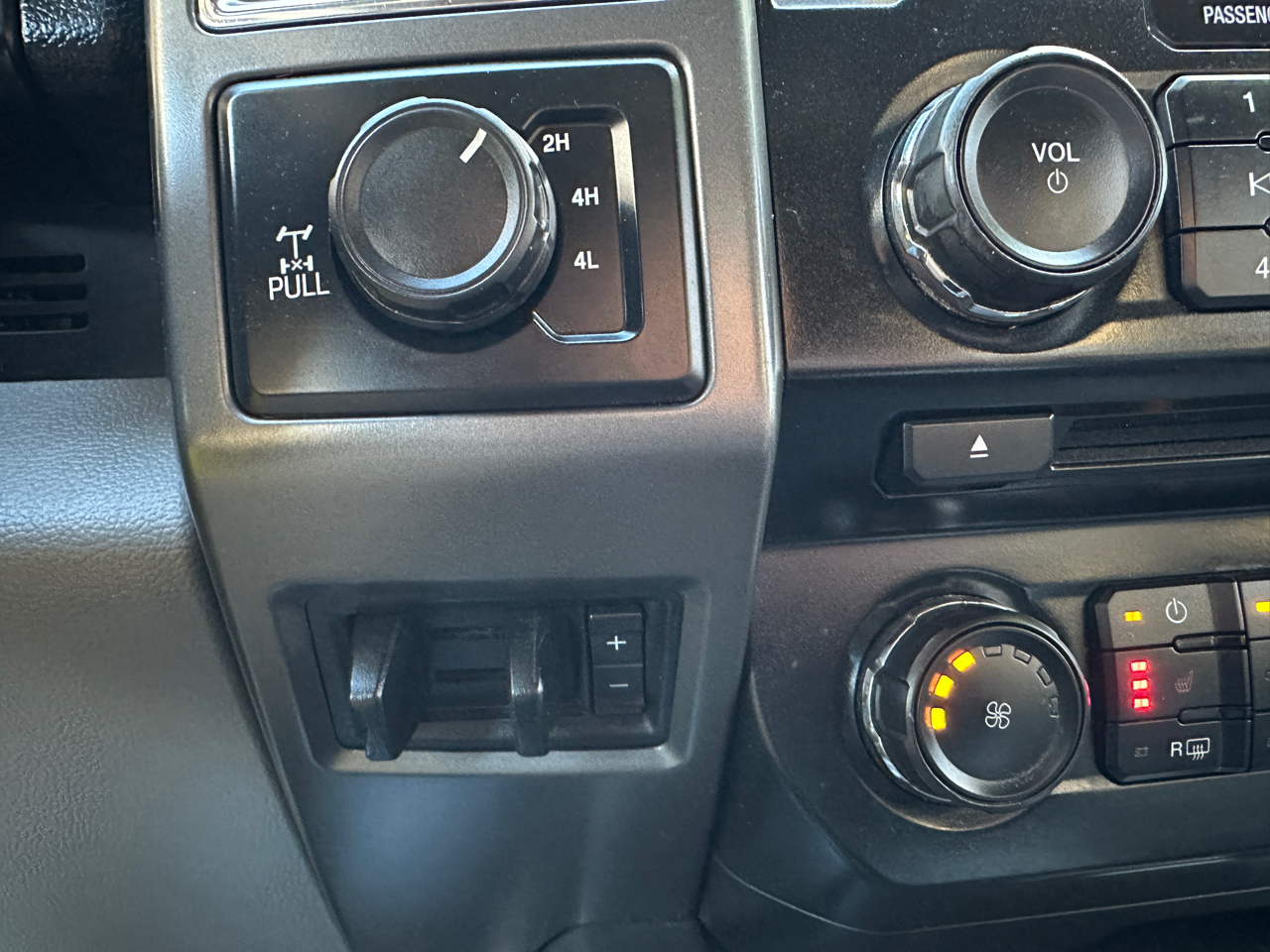 Ford F-250 SD XLT Crew Cab Short Bed 4WD 2017