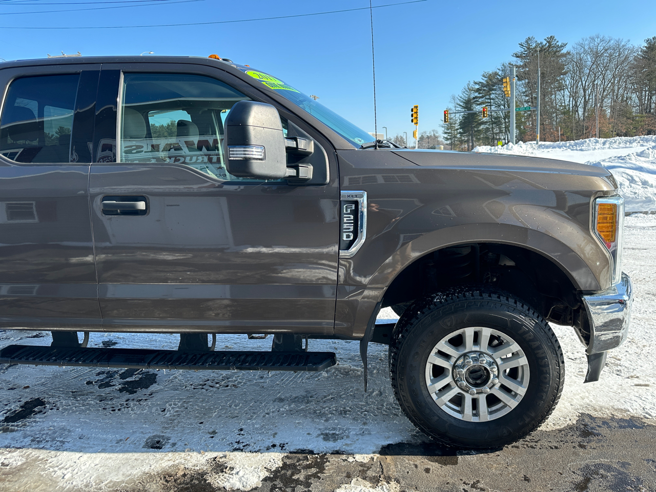 Ford F-250 SD XLT SuperCab Short Bed 4WD 2017