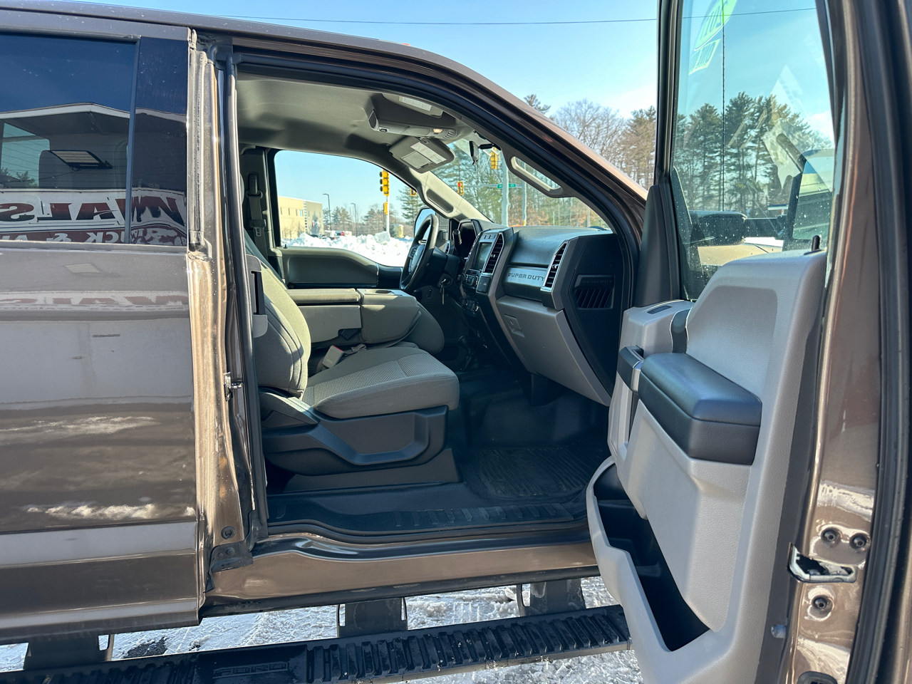 Ford F-250 SD XLT SuperCab Short Bed 4WD 2017