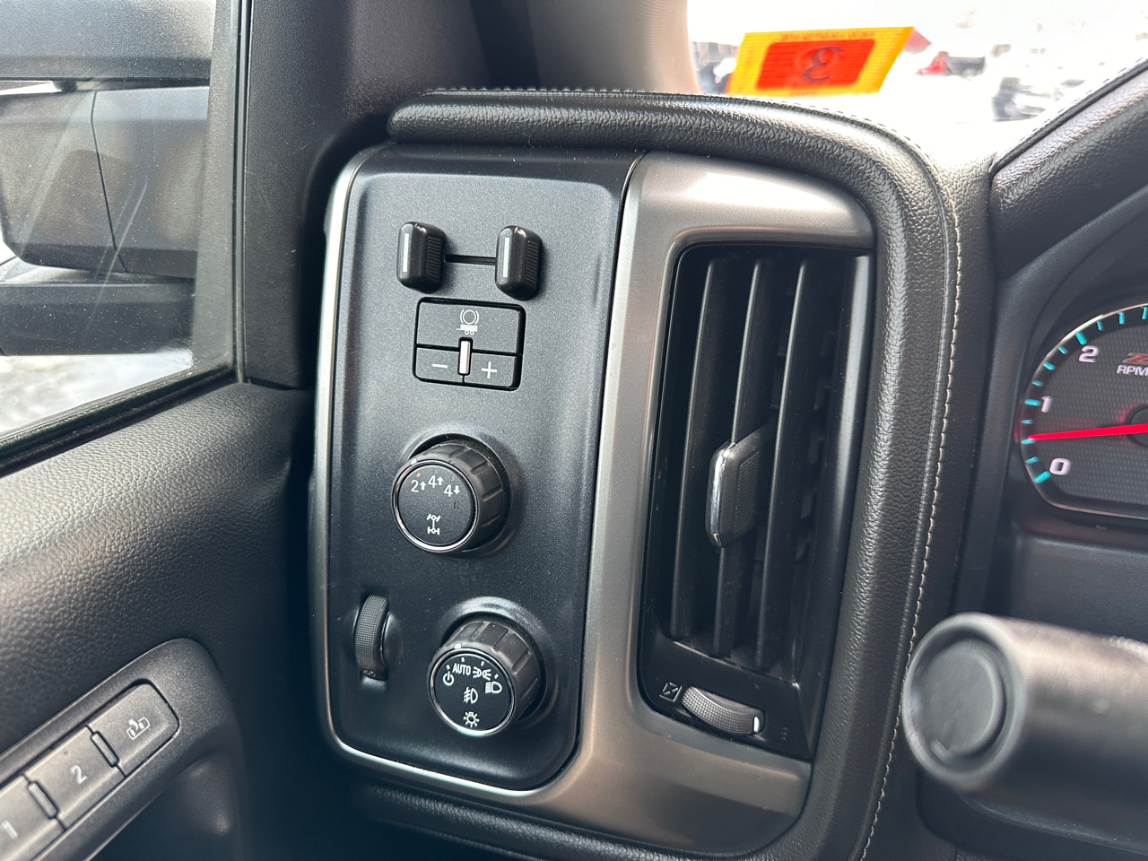 Chevrolet Silverado 2500HD LTZ Crew Cab 4WD 2018