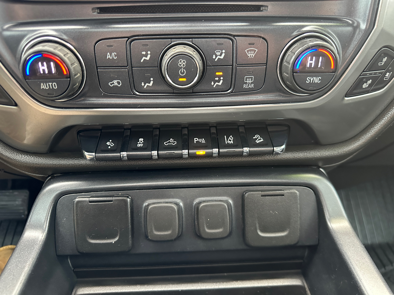 Chevrolet Silverado 2500HD LTZ Crew Cab 4WD 2018