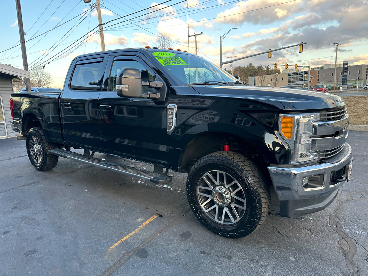 Ford F-250 SD Lariat Crew Cab Short Bed 4WD 2017