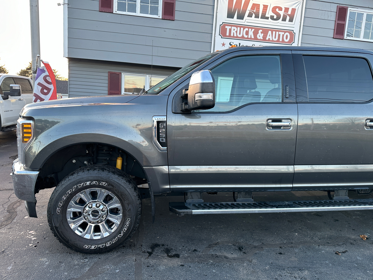 Ford F-250 SD Lariat Crew Cab 4WD 2019
