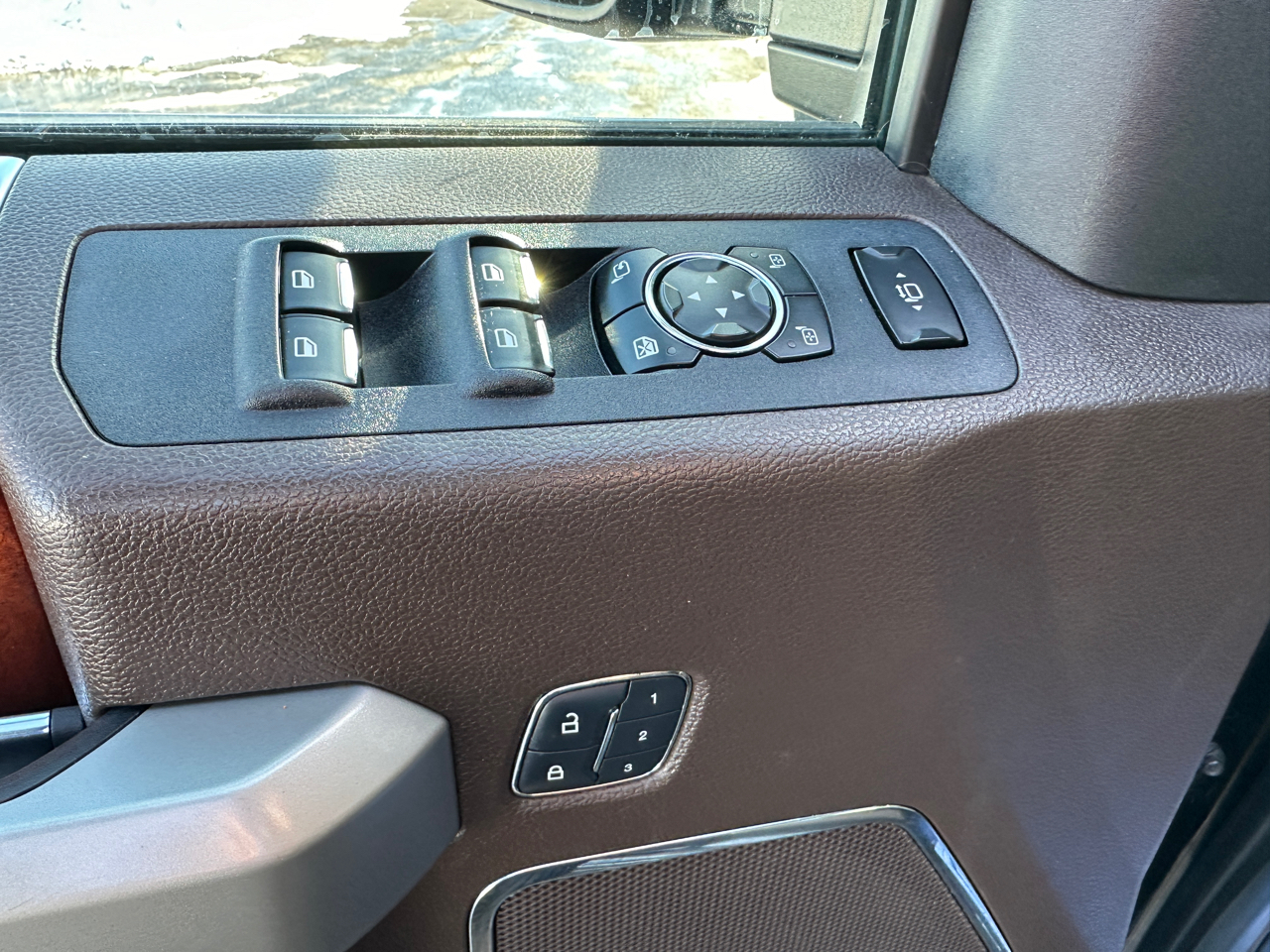 Ford F-350 SD King Ranch Crew Cab 4WD 2017