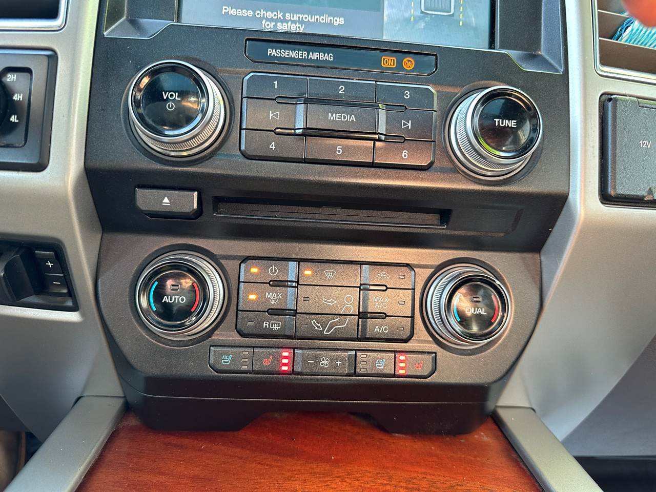 Ford F-350 SD King Ranch Crew Cab 4WD 2017