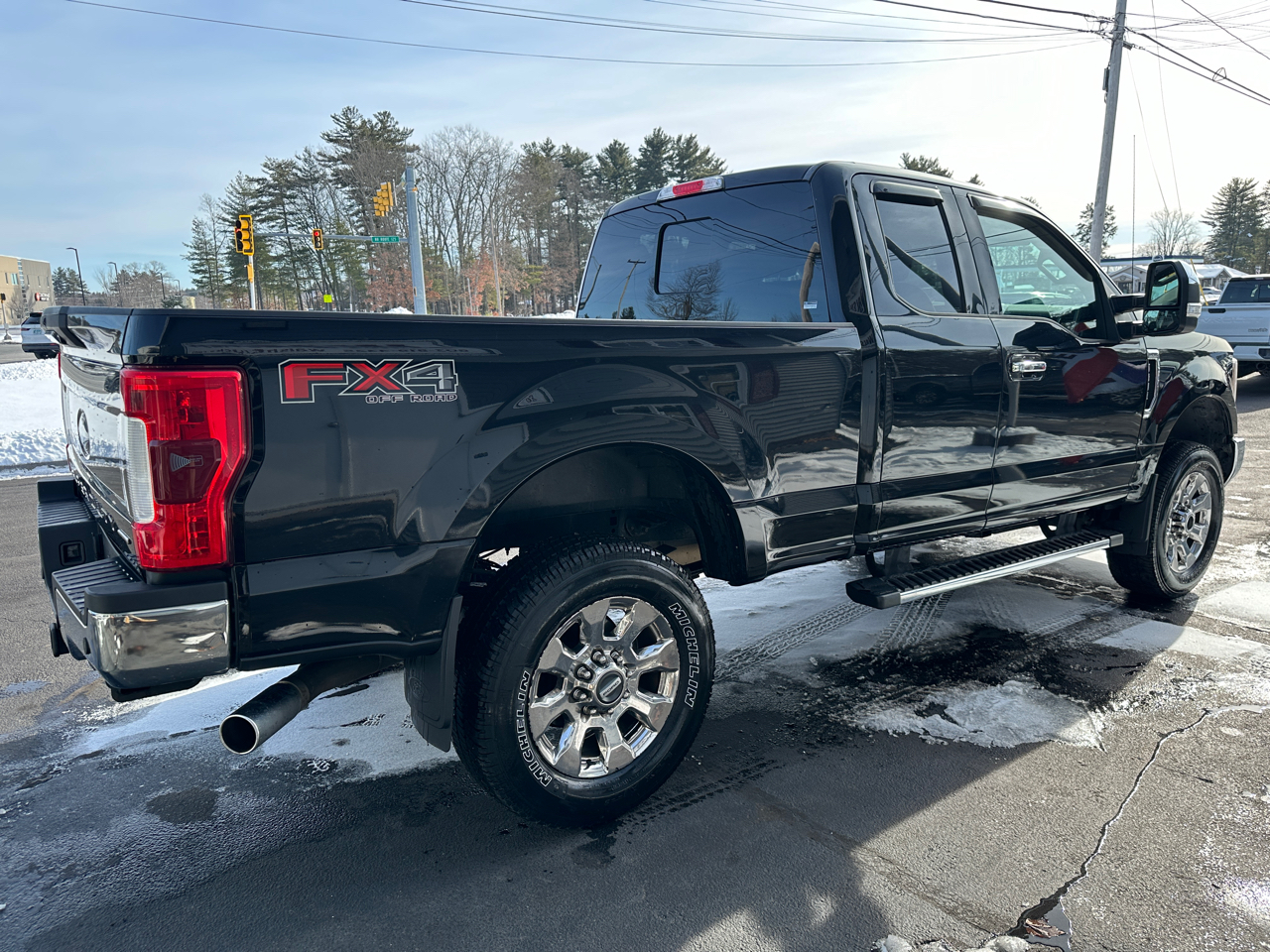 Ford F-350 SD Lariat SuperCab Short Bed 4WD 2017