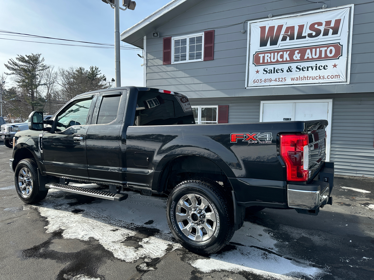 Ford F-350 SD Lariat SuperCab Short Bed 4WD 2017