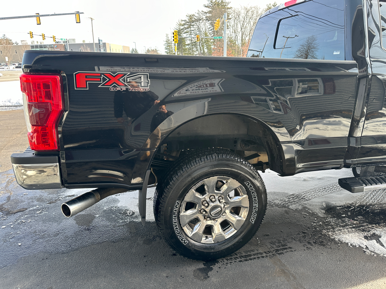Ford F-350 SD Lariat SuperCab Short Bed 4WD 2017