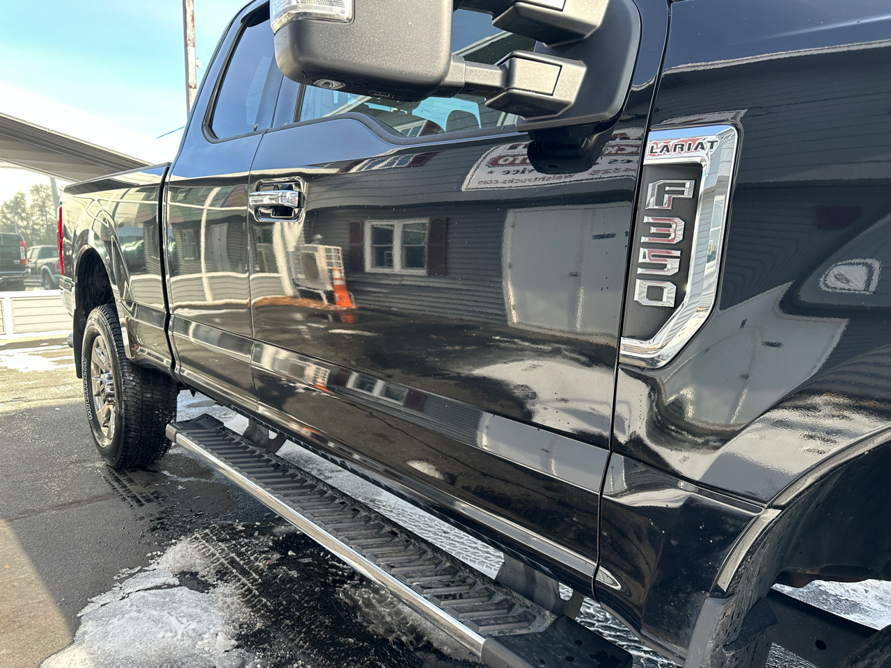 Ford F-350 SD Lariat SuperCab Short Bed 4WD 2017