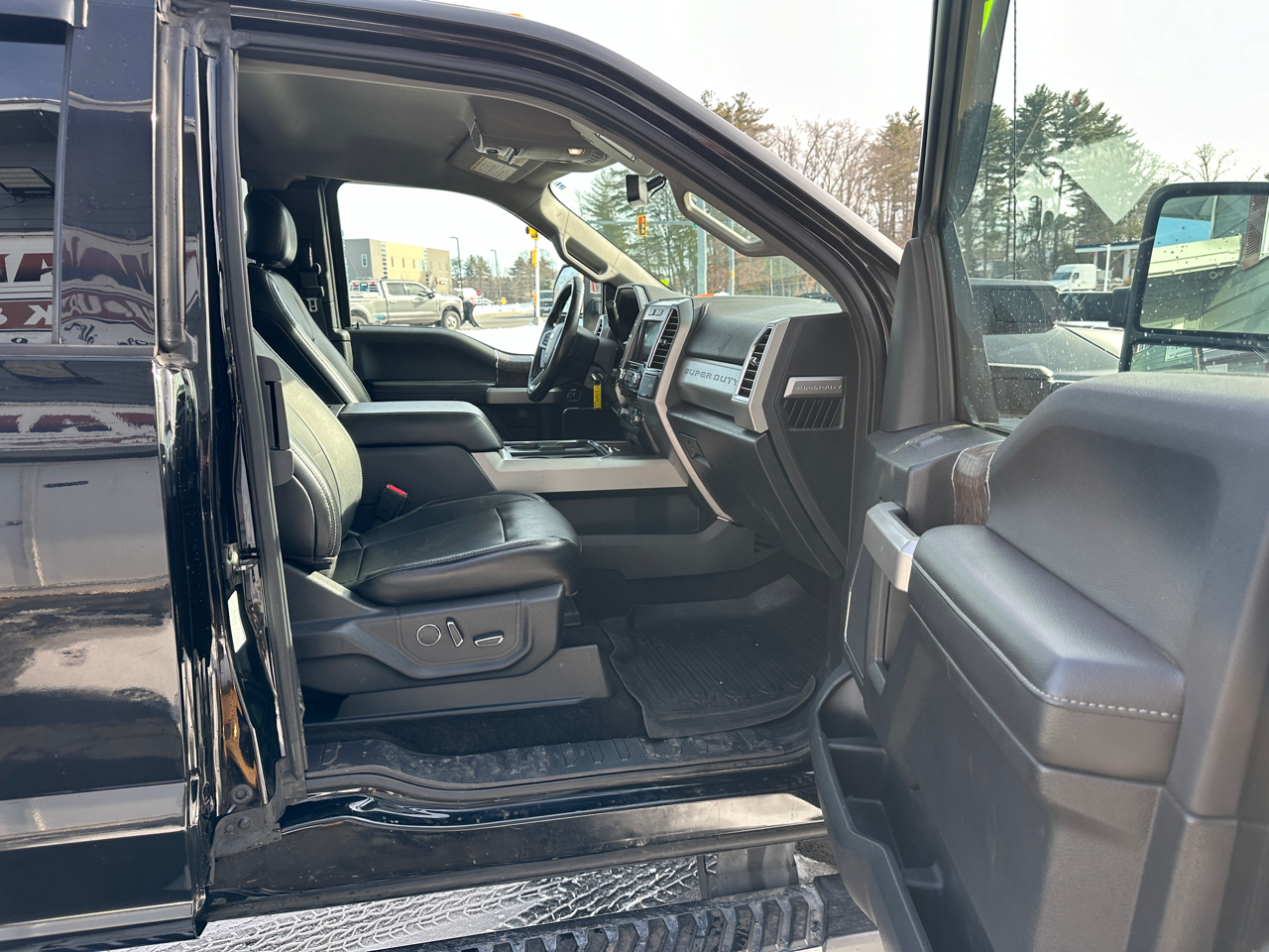 Ford F-350 SD Lariat SuperCab Short Bed 4WD 2017