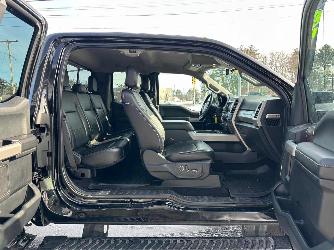 Ford F-350 SD Lariat SuperCab Short Bed 4WD 2017