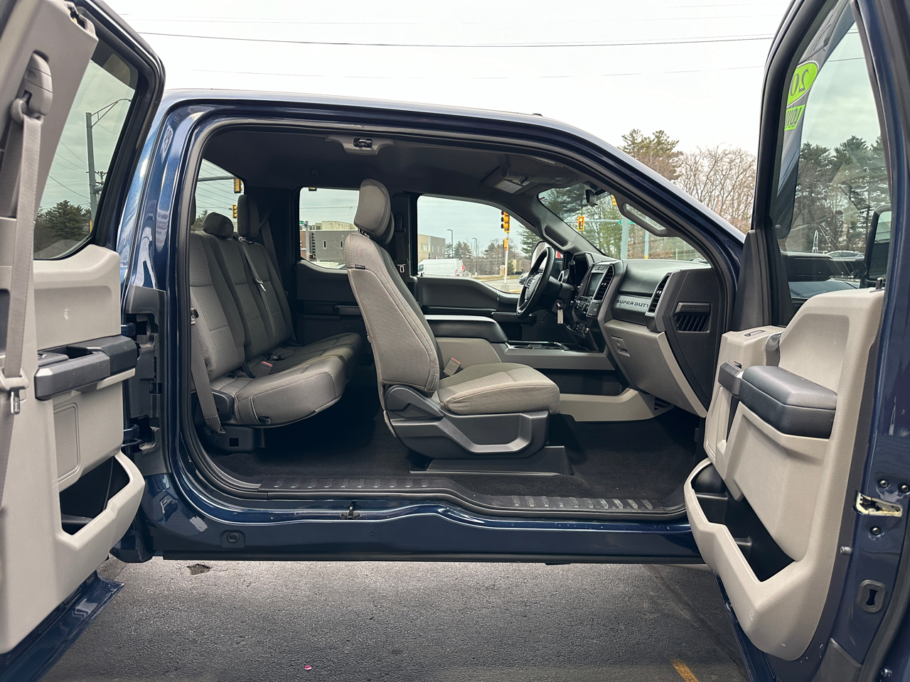 Ford F-250 SD XLT SuperCab Short Bed 4WD 2019