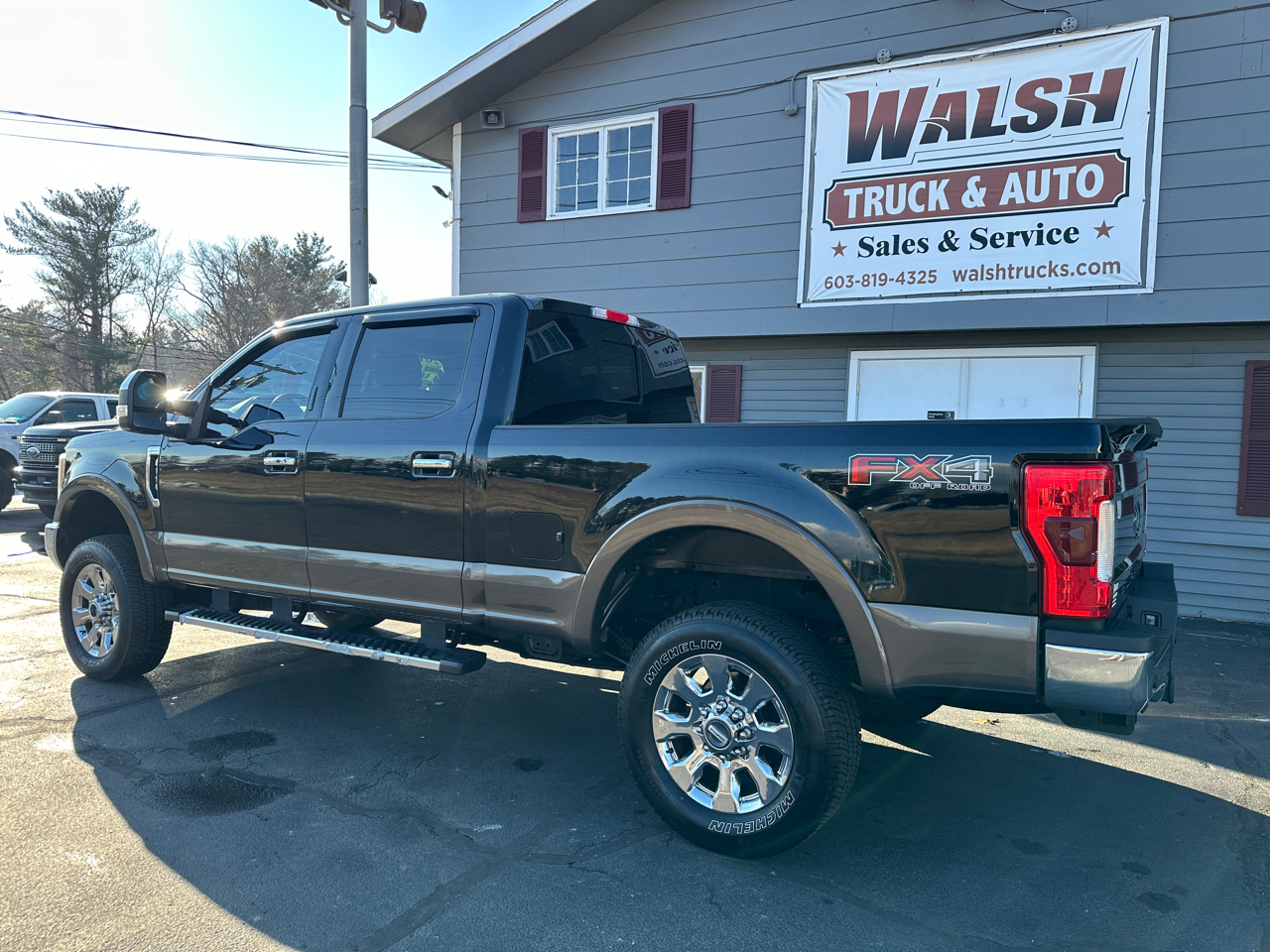 Ford F-350 SD Lariat Crew Cab Short Bed 4WD 2017