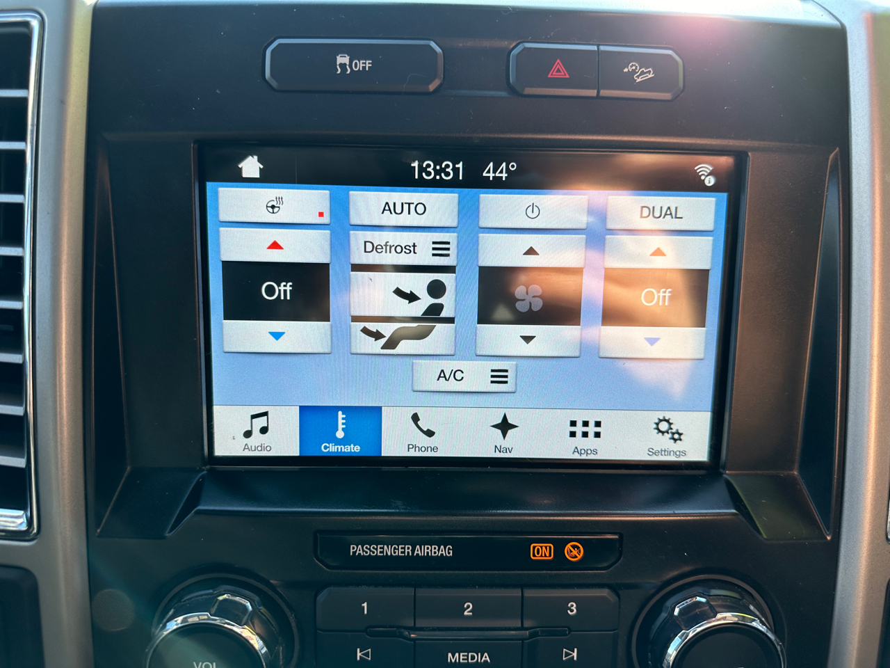 Ford F-350 SD Lariat Crew Cab Short Bed 4WD 2017