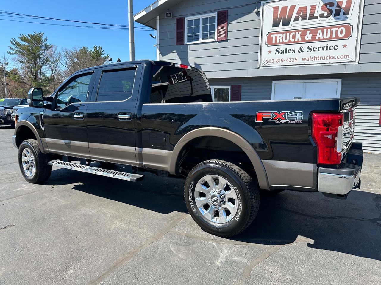 Ford F-350 SD Lariat Crew Cab Short Bed 4WD 2017