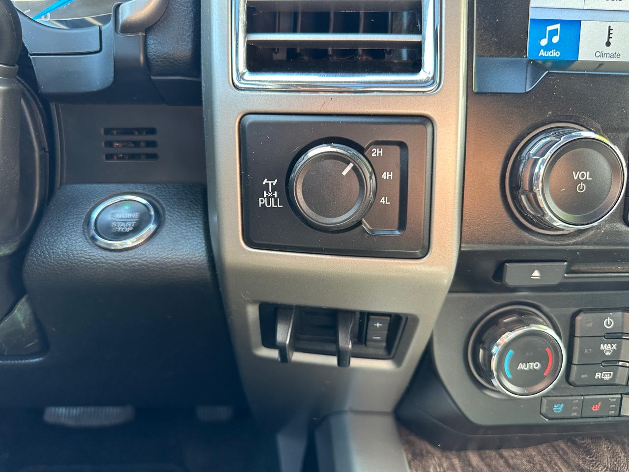 Ford F-350 SD Lariat Crew Cab Short Bed 4WD 2017