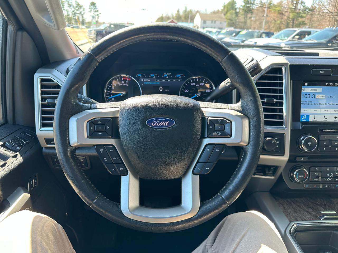 Ford F-350 SD Lariat Crew Cab Short Bed 4WD 2017