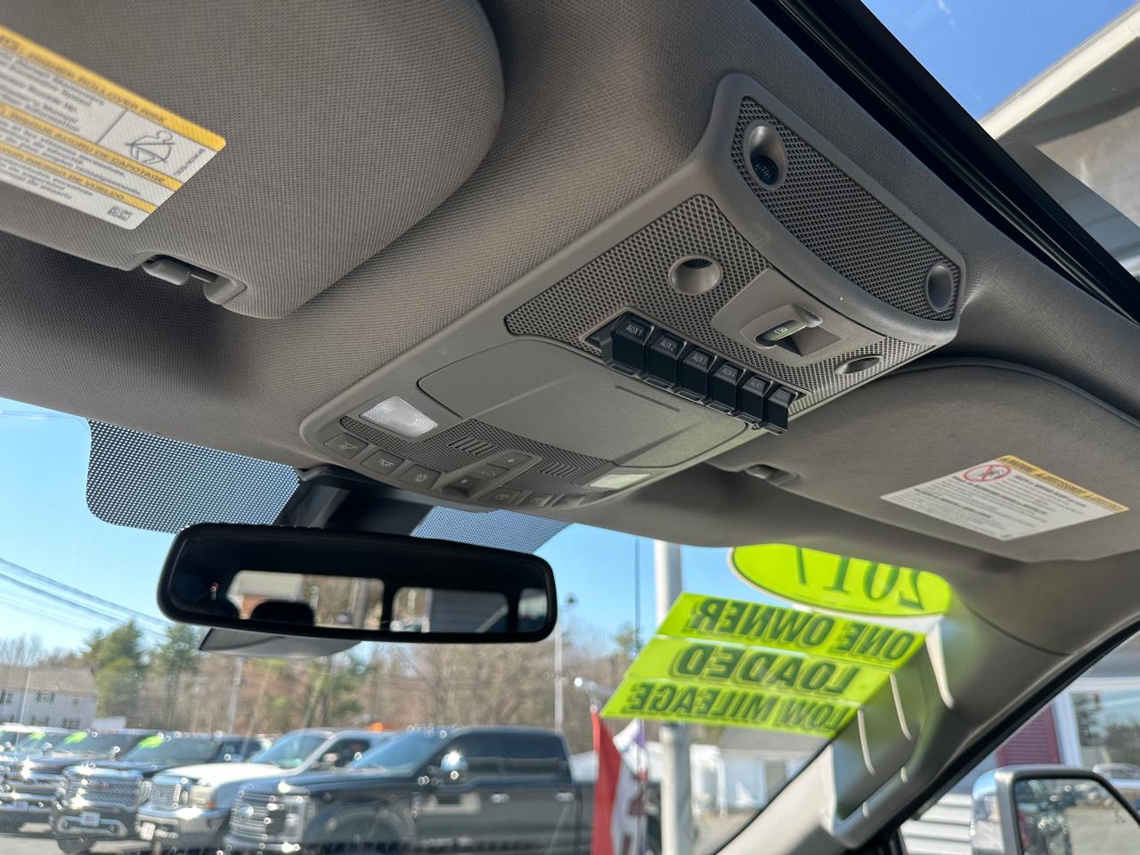 Ford F-350 SD Lariat Crew Cab Short Bed 4WD 2017