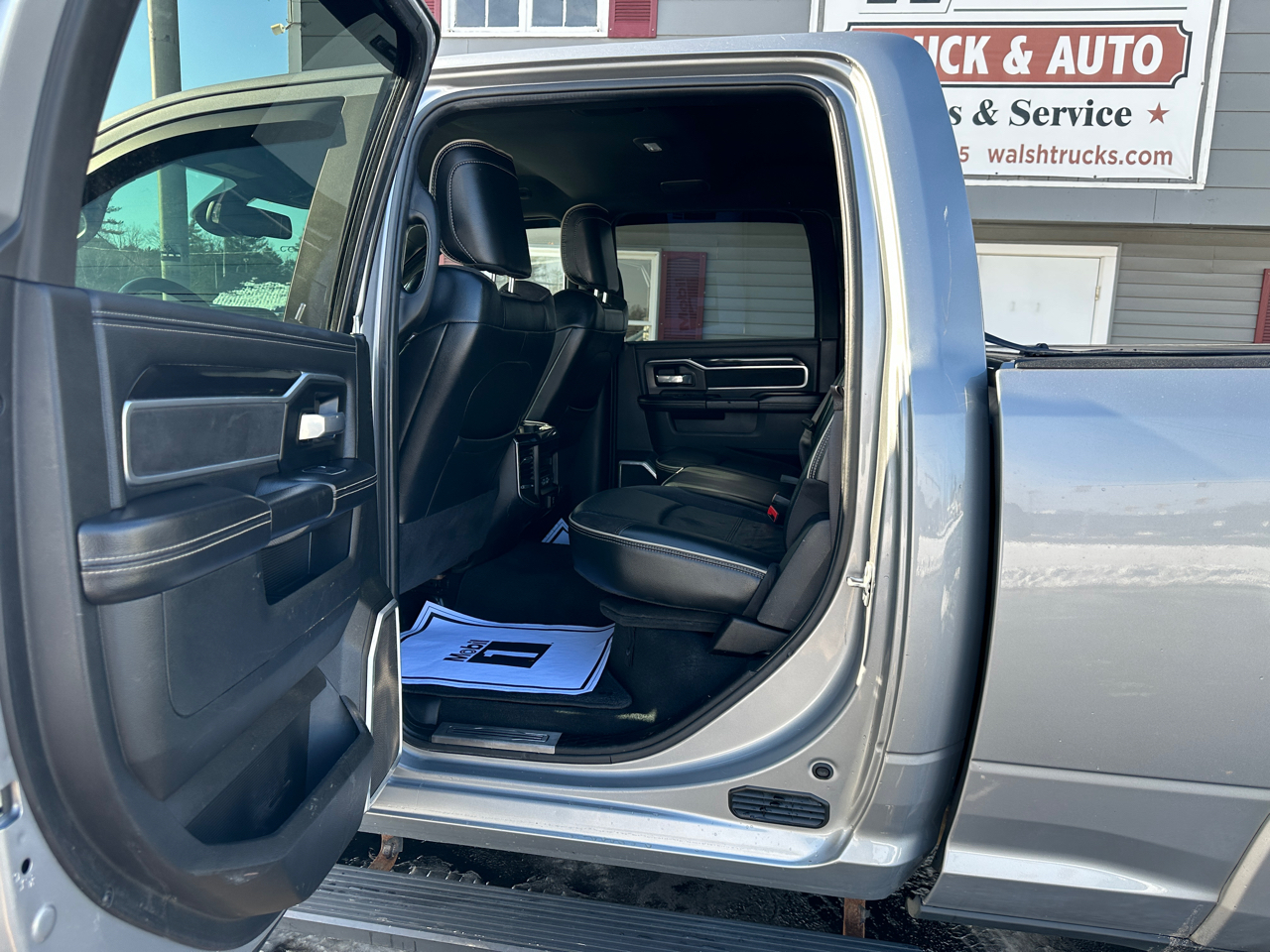 RAM 2500 Laramie Crew Cab 4WD 2022