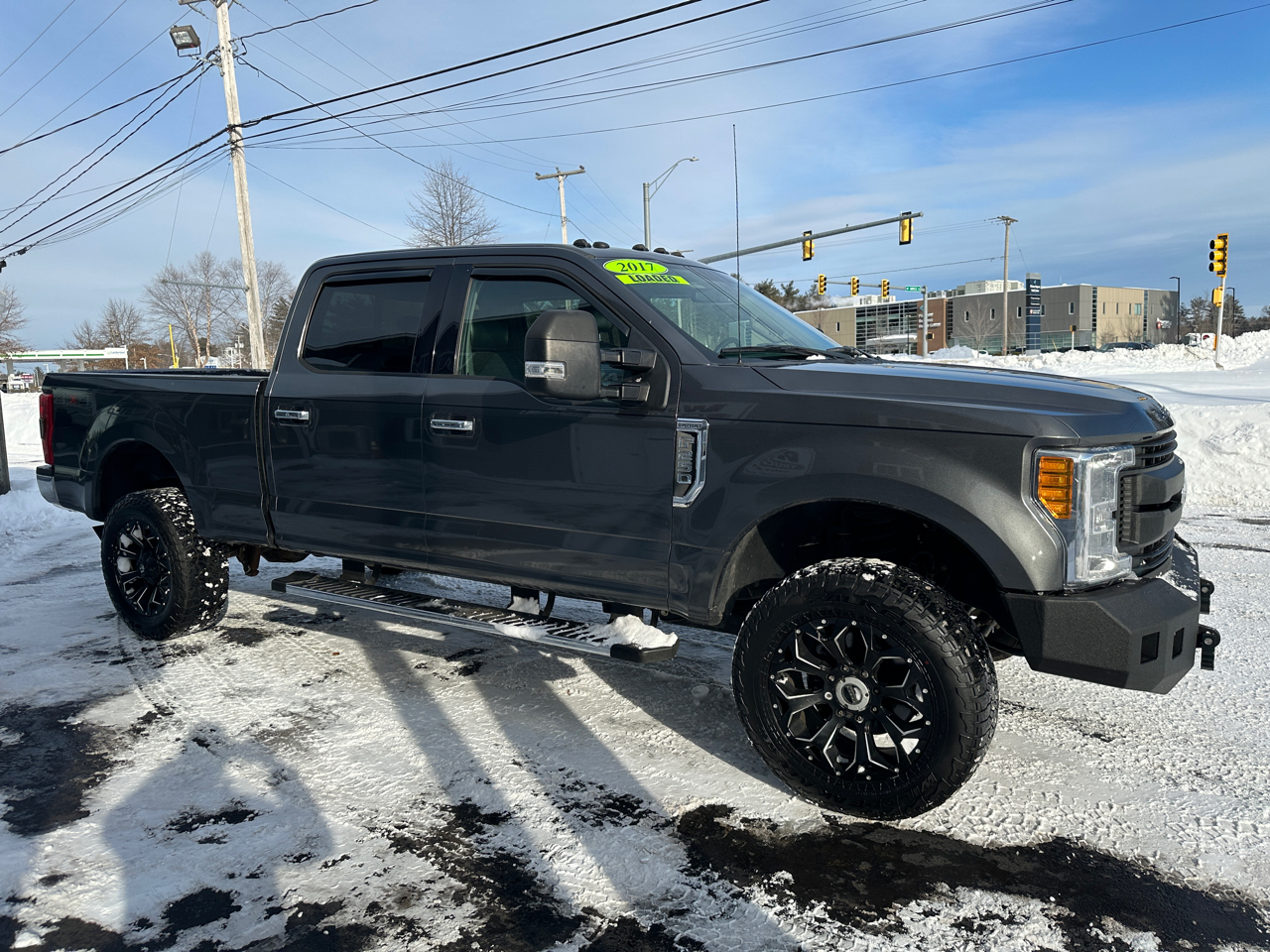 Ford F-250 SD Lariat Crew Cab Short Bed 4WD 2017