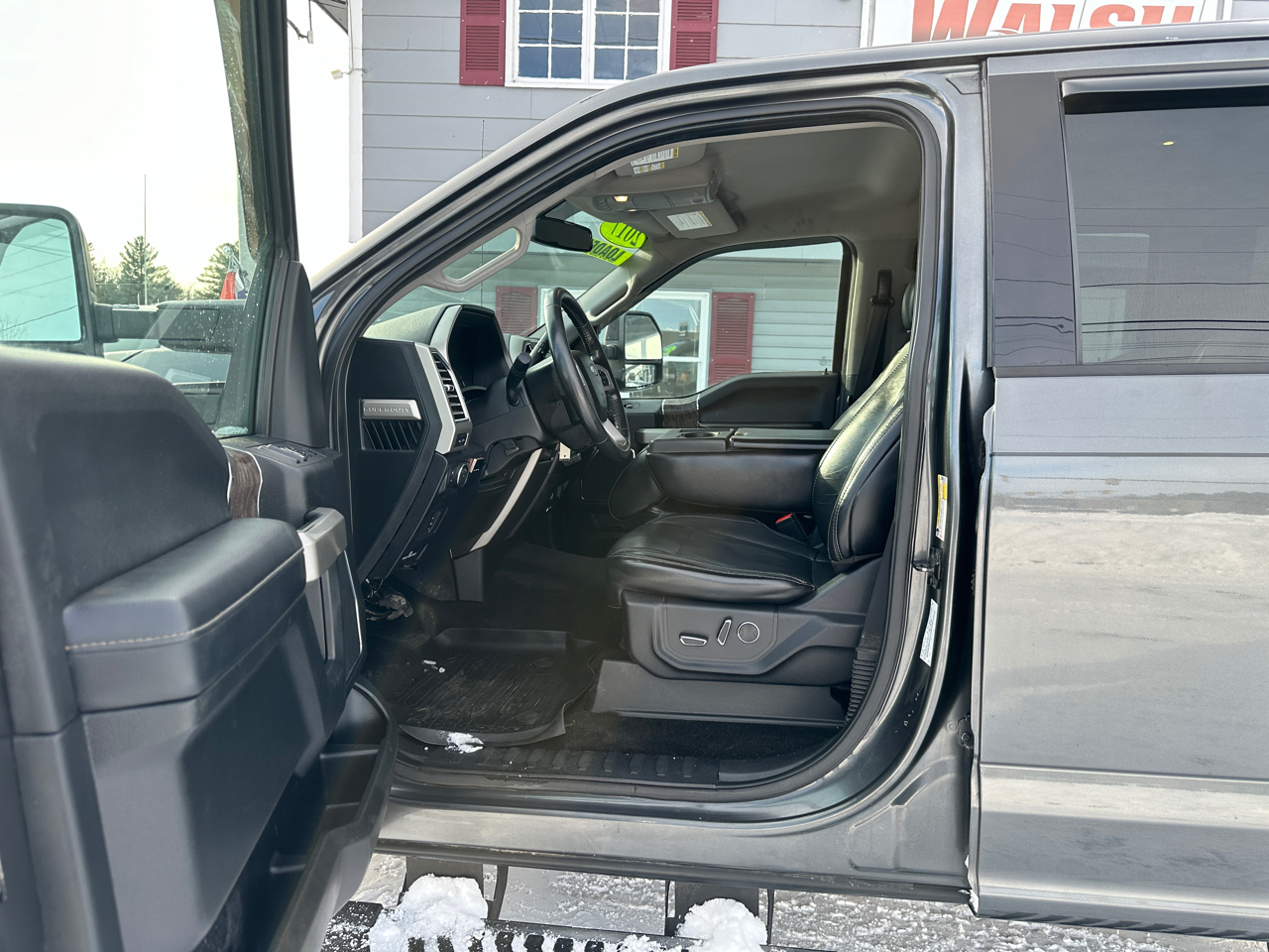 Ford F-250 SD Lariat Crew Cab Short Bed 4WD 2017