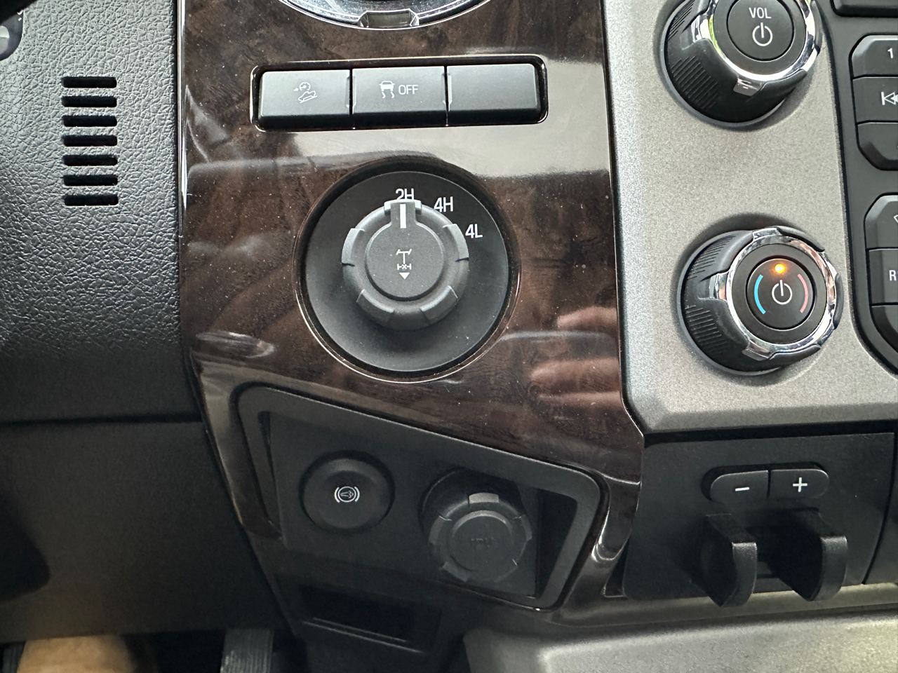 Ford F-350 SD Platinum Crew Cab 4WD 2015