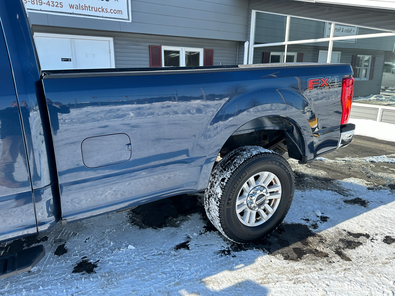 Ford F-250 SD XL SuperCab Long Bed 4WD 2018