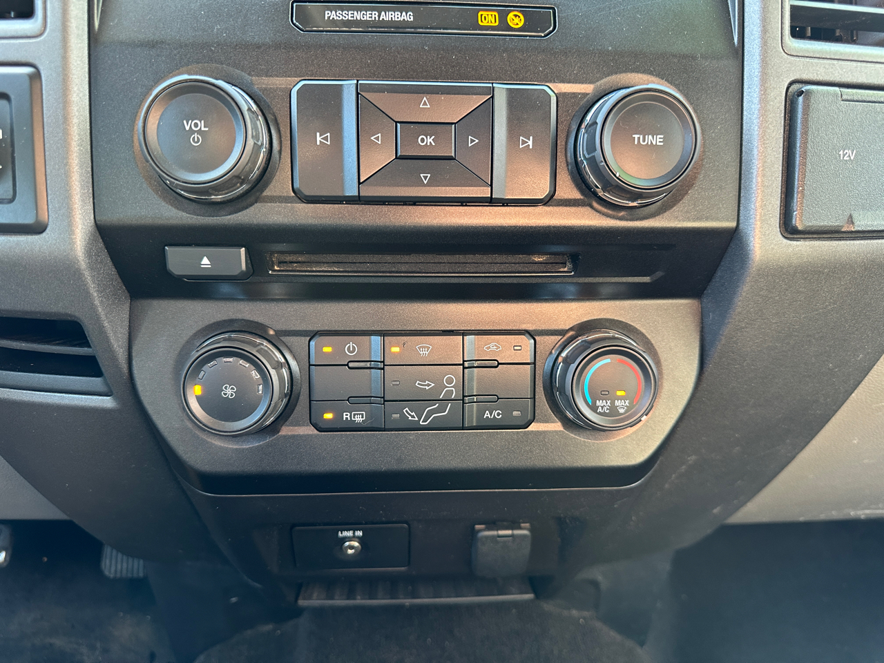 Ford F-250 SD XL SuperCab Long Bed 4WD 2018