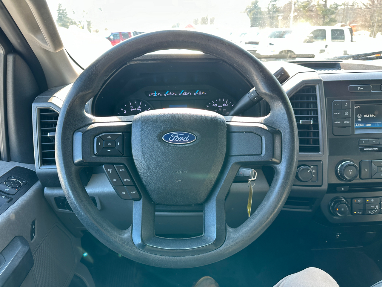 Ford F-250 SD XL SuperCab Long Bed 4WD 2018