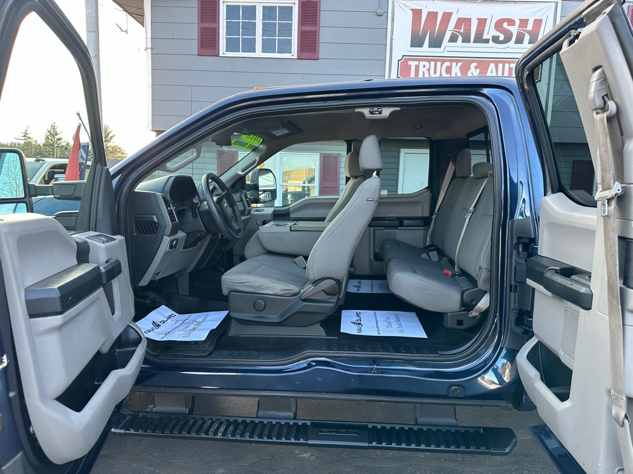 Ford F-250 SD XL SuperCab Long Bed 4WD 2018