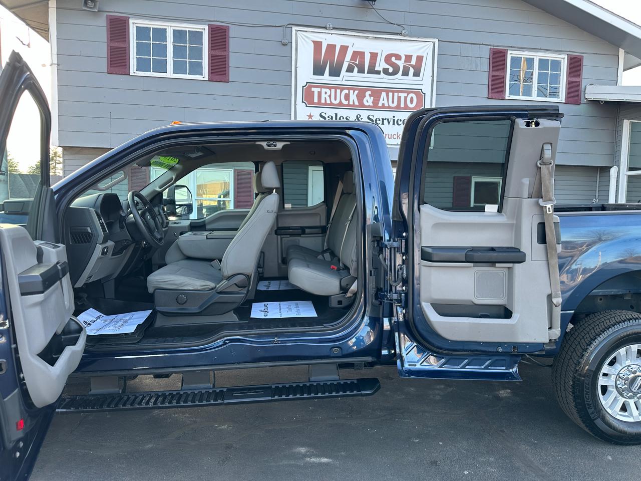 Ford F-250 SD XL SuperCab Long Bed 4WD 2018