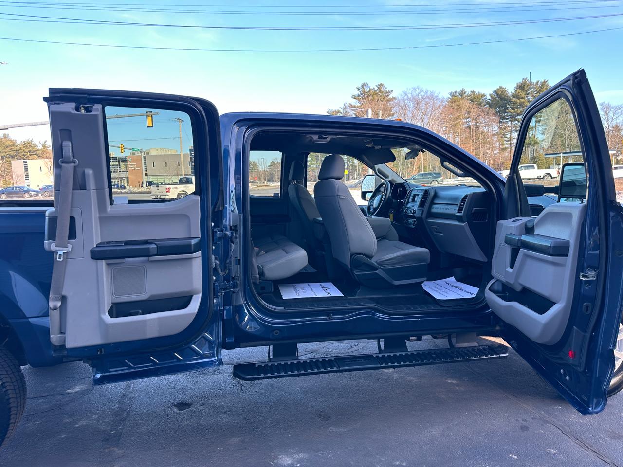 Ford F-250 SD XL SuperCab Long Bed 4WD 2018