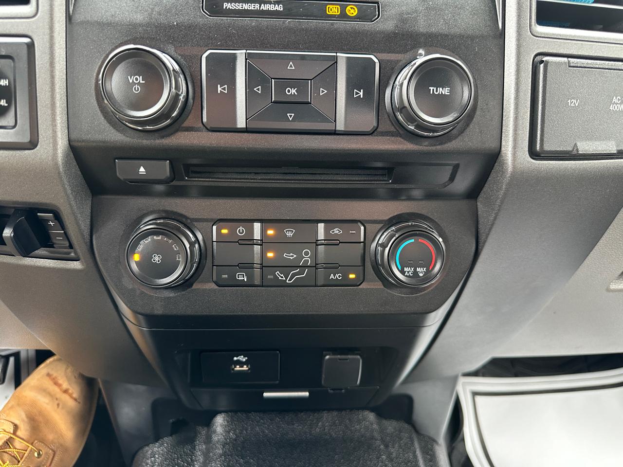 Ford F-250 SD XL Crew Cab Short Bed 4WD 2017