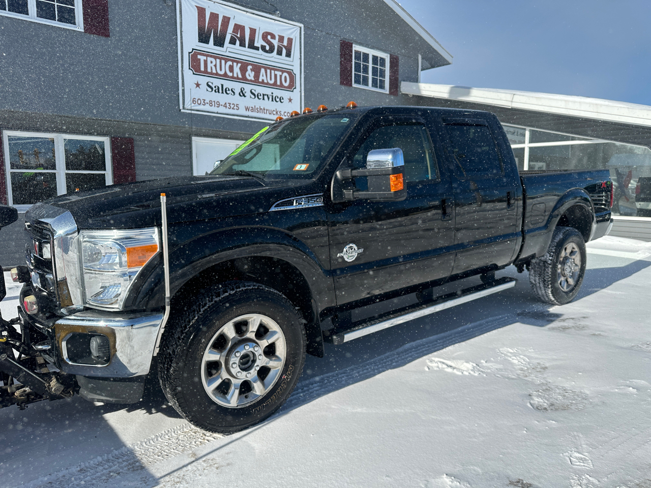 Ford F-350 SD Lariat Crew Cab 4WD 2011