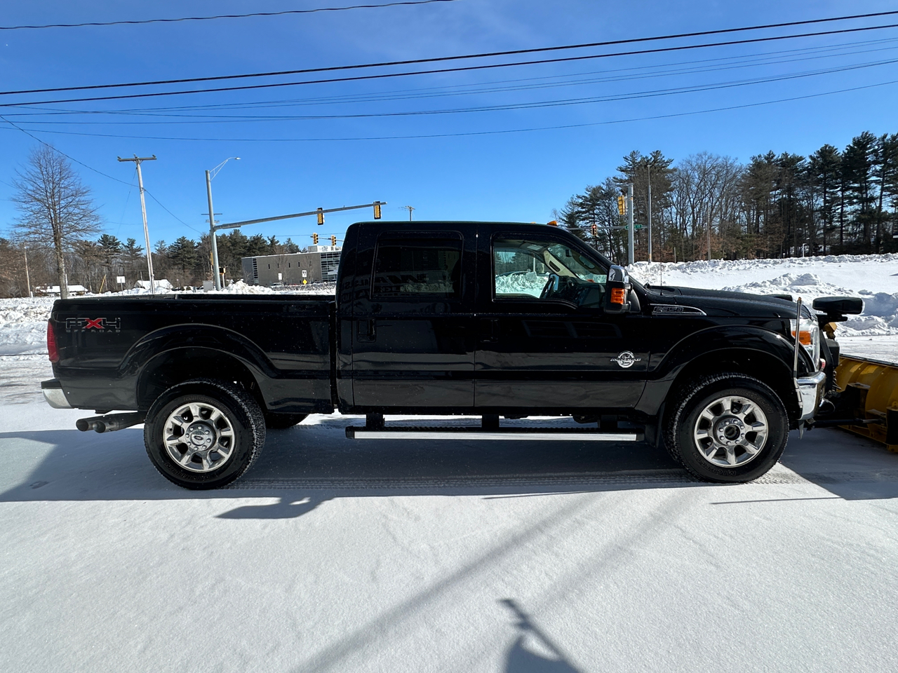 Ford F-350 SD Lariat Crew Cab 4WD 2011