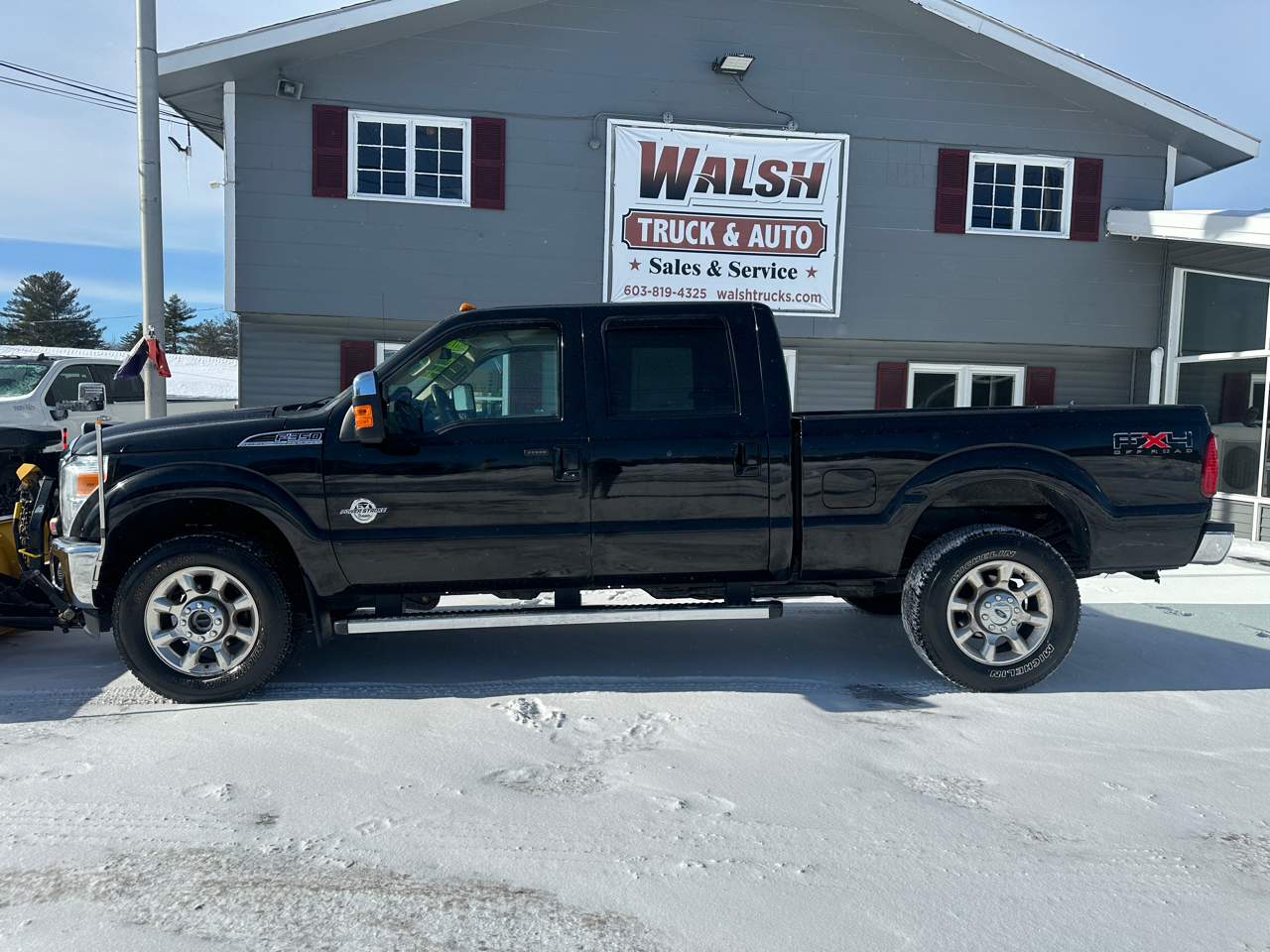 Ford F-350 SD Lariat Crew Cab 4WD 2011