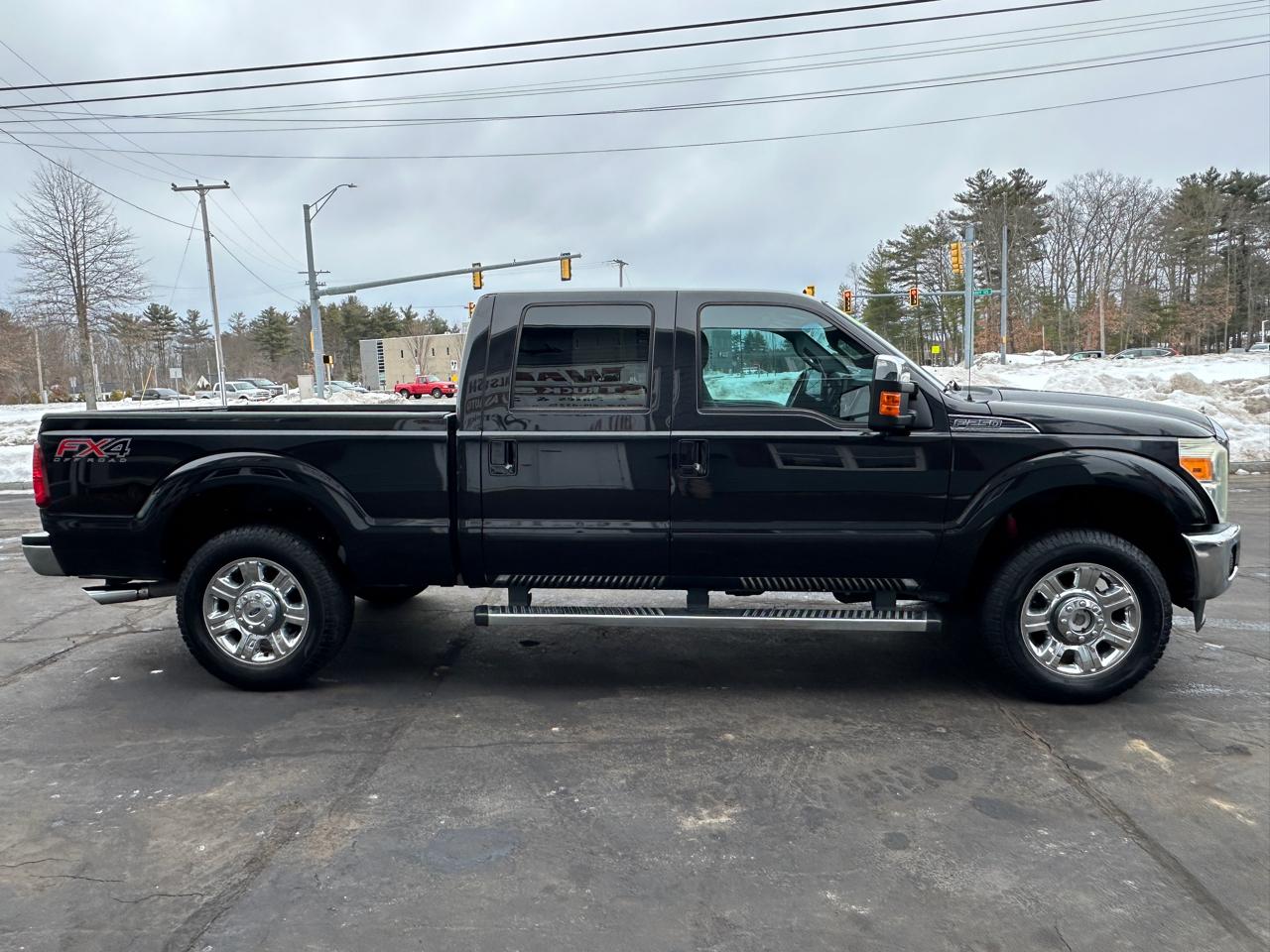 Ford F-250 SD Lariat Crew Cab Short Bed 4WD 2015