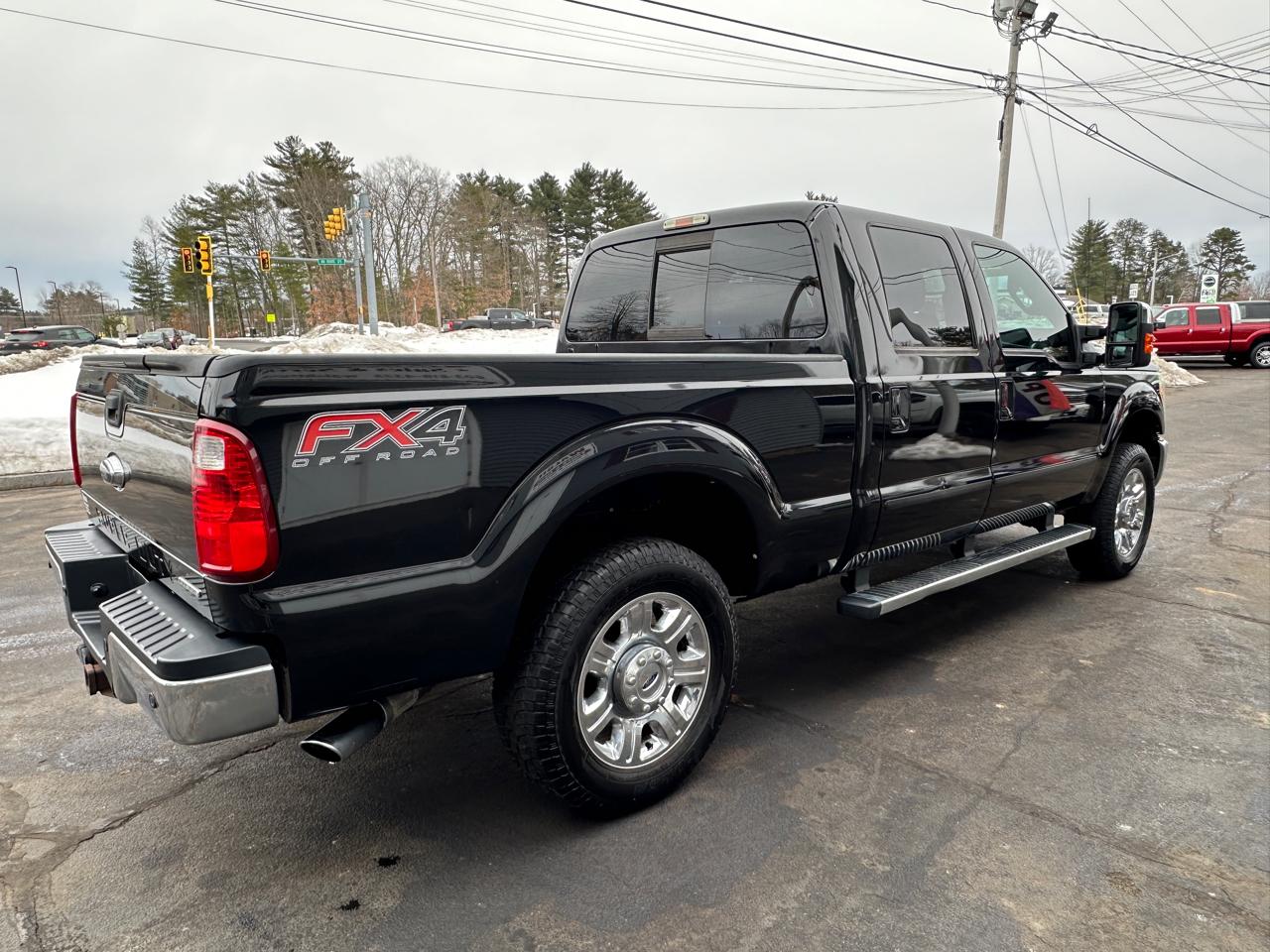 Ford F-250 SD Lariat Crew Cab Short Bed 4WD 2015