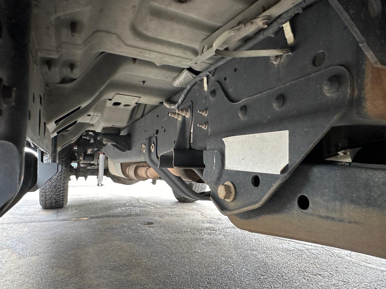 Ford F-250 SD Lariat Crew Cab Short Bed 4WD 2015