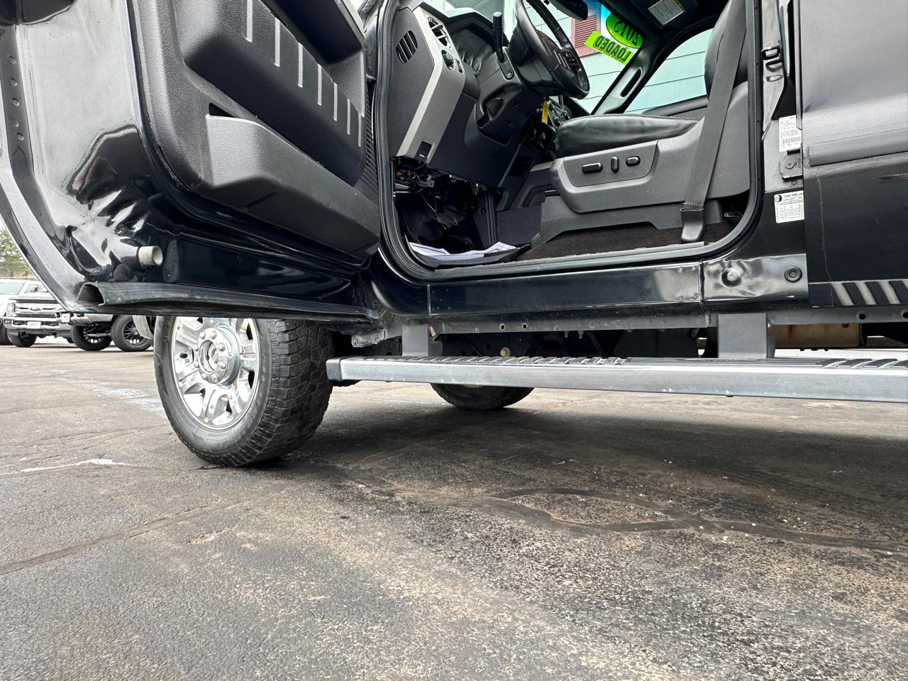 Ford F-250 SD Lariat Crew Cab Short Bed 4WD 2015