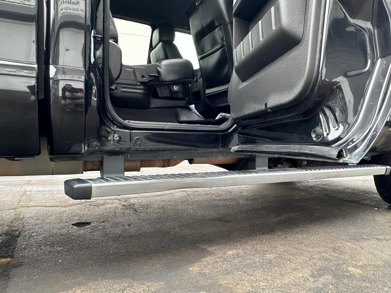 Ford F-250 SD Lariat Crew Cab Short Bed 4WD 2015