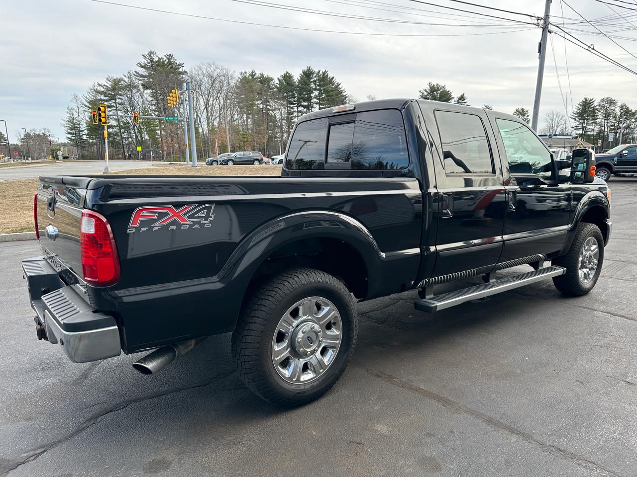 Ford F-250 SD Lariat Crew Cab Short Bed 4WD 2015