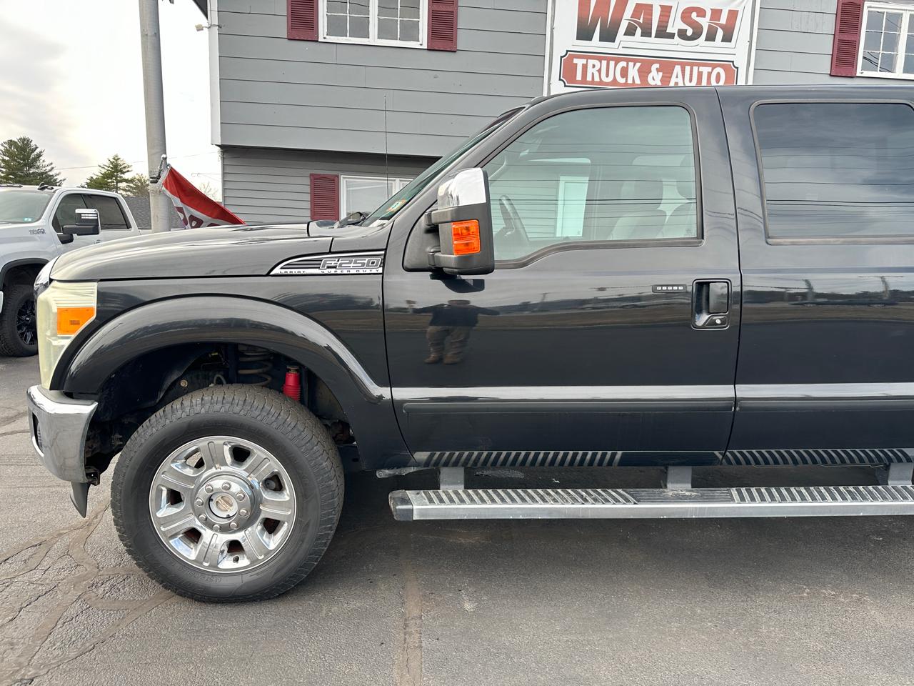 Ford F-250 SD Lariat Crew Cab Short Bed 4WD 2015