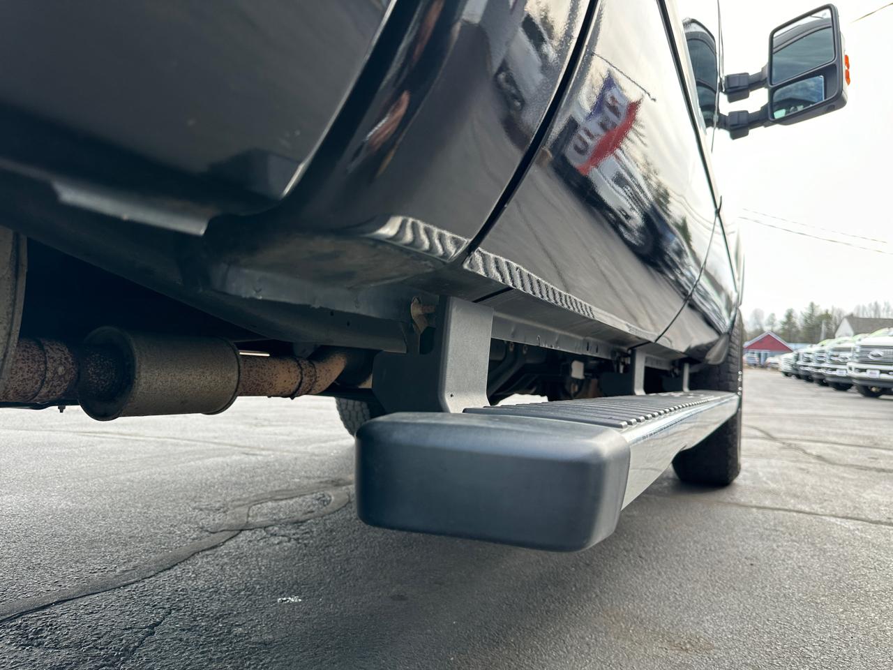 Ford F-250 SD Lariat Crew Cab Short Bed 4WD 2015